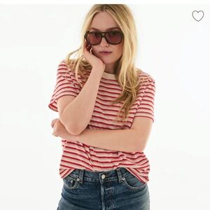 The Dakota Perfect Crew Neck Tee Size S